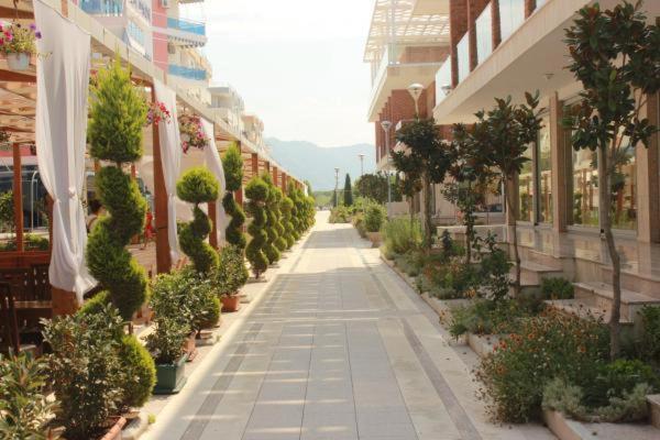 Fishta Hotel & Apartments Velipojë Extérieur photo